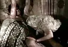ผู้หญิงในชุดนี้สุภาพบุรุษ คลิป วีดีโอ หนัง โป๊